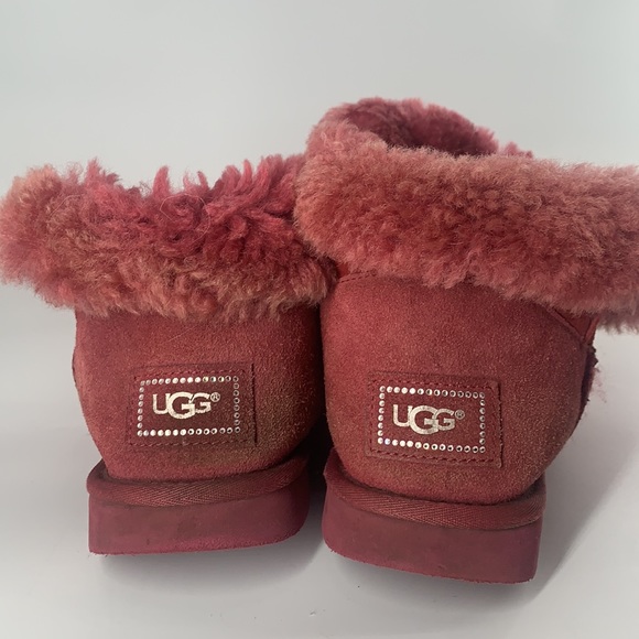 UGG burgundy Sherpa lining bling button, winter boots Women’s 10 - Picture 2 of 11
